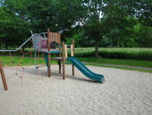 Spielplatz an der Erzgebirgsstraße: Ein Ort zum Entdecken und Entspannen